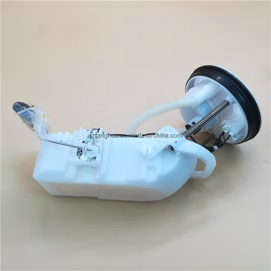 Conjunto da bomba de combustível OEM 31110-2f000 para Cerato Hatchback 2.0 2004-2009